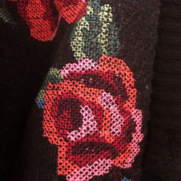 Farm Rio Black Tapestry Floral Cardigan Sweater NWT Size XL. Rare! - Picture 4 of 7